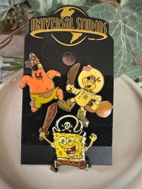 Universal Studios SpongeBob & Friends Pirate Pin Set - 2004
